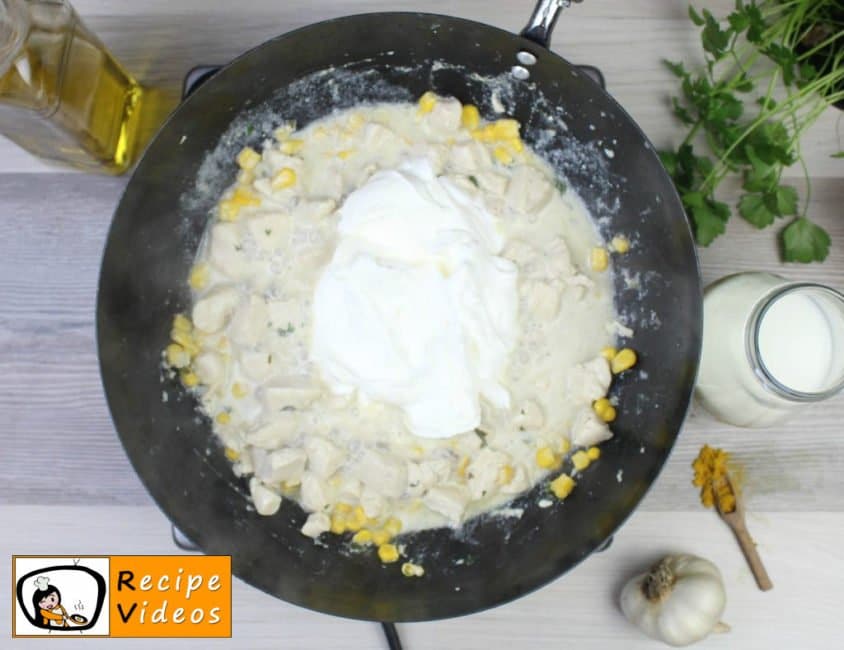 Chicken breast in sour cream and curry sauce recipe, how to make Chicken breast in sour cream and curry sauce step 5