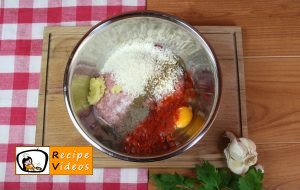 Meatballs with tomato sauce recipe, how to make Meatballs with tomato sauce step 1