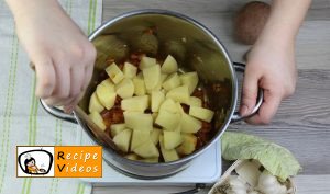 Savoy cabbage and frankfurter soup recipe, how to make Savoy cabbage and frankfurter soup step 3