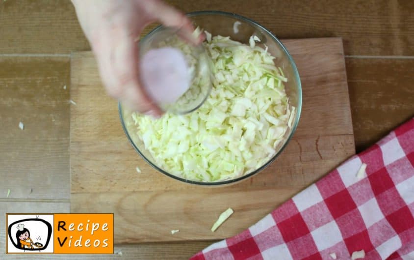 Simple cabbage and noodles recipe, how to make Simple cabbage and noodles step 2