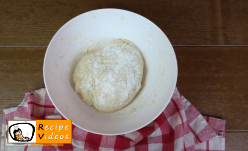 Sweet yeast nests with curd recipe, how to make Sweet yeast nests with curd step 3
