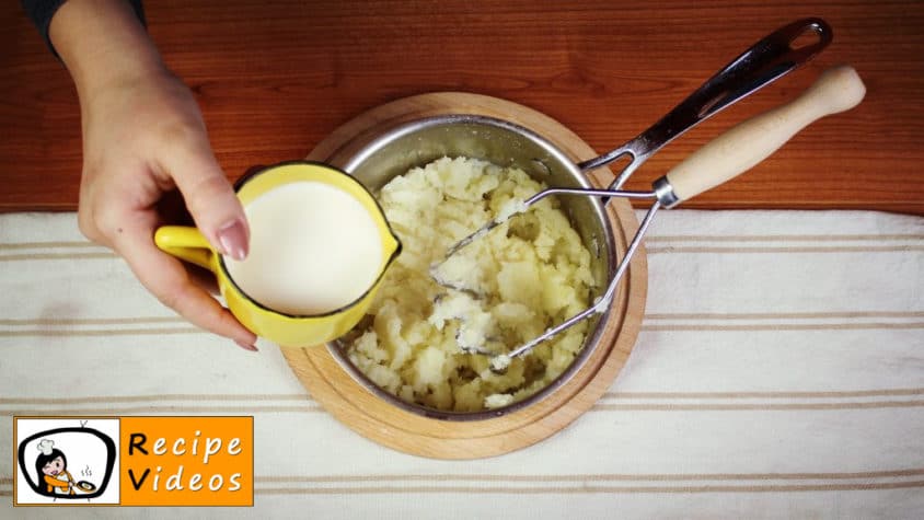 Classic mashed potatoes recipe, how to make Classic mashed potatoes step 2