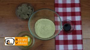 No-bake chestnut cream squares recipe, how to make No-bake chestnut cream squares step 1