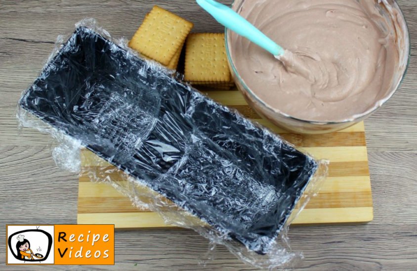 Biscuit Ice Cream Cake recipe, how to make Biscuit Ice Cream Cake step 4