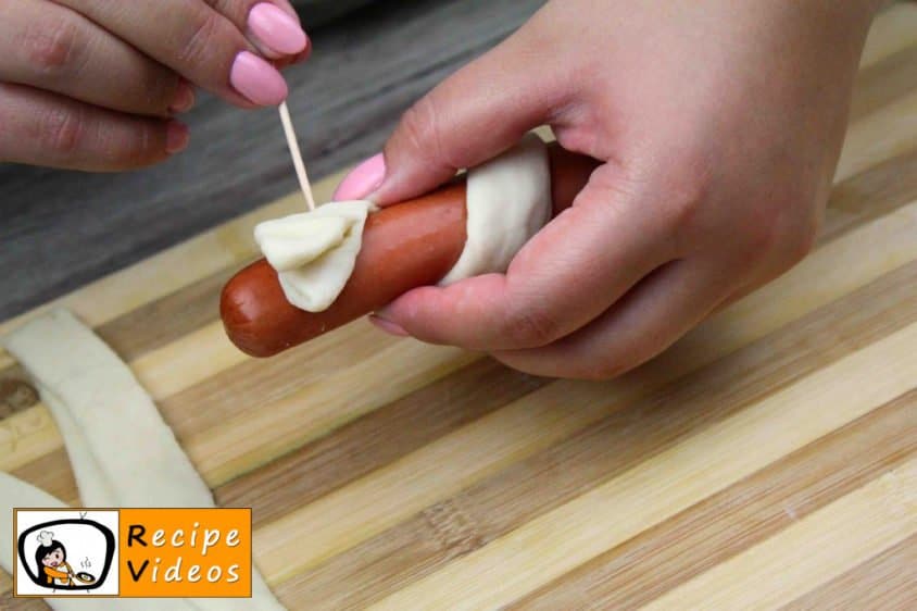 Hotdog Snakes recipe, how to make Hotdog Snakes step 7