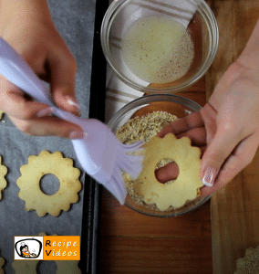 Linzer cookies recipe, how to make Linzer cookies step 6