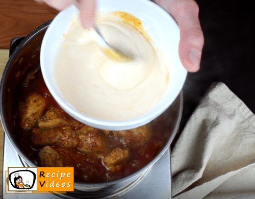 Paprika chicken with sour cream recipe, how to make Paprika chicken with sour cream step 7