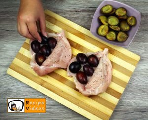 Plum stuffed chicken breast wrapped in bacon recipe, how to make Plum stuffed chicken breast wrapped in bacon step 2