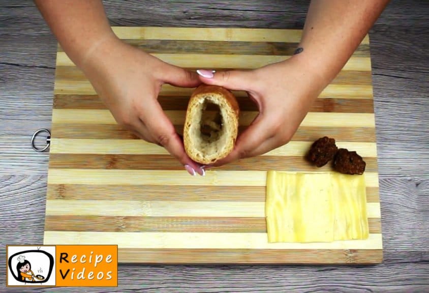 Stuffed Baguette with Garlic recipe, how to make Stuffed Baguette with Garlic step 2