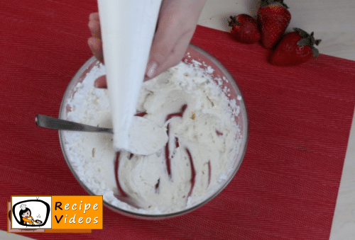 Valentine's Day Mini Red Velvet Fruit Cake recipe, how to make Valentine's Day Mini Red Velvet Fruit Cake step 10