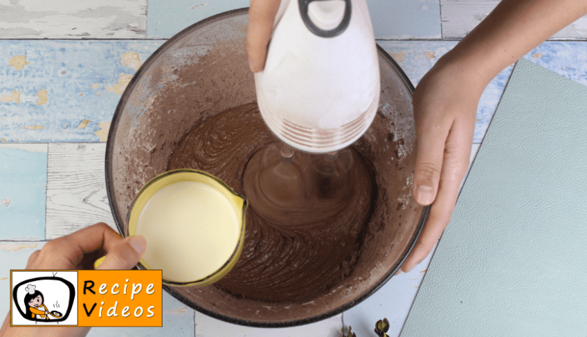 Chocolate Sponge Cake recipe, how to make Chocolate Sponge Cake step 4