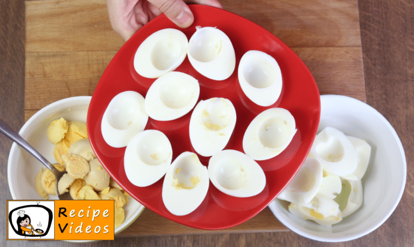 Deviled Eggs recipe, how to make Deviled Eggs step 2