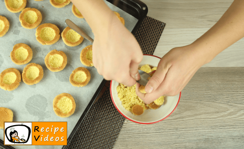 Walnut Mushroom Cookies recipe, how to make Walnut Mushroom Cookies step 5